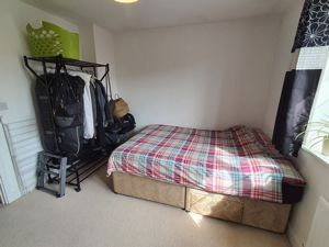 Bedroom- click for photo gallery